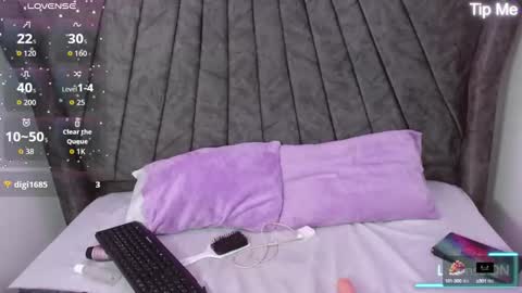 luna_starr69 online show from September 19, 8:20 pm