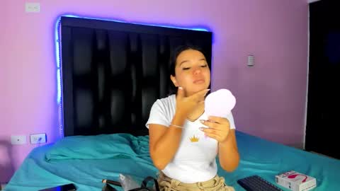 Luna  online show from November 15, 11:40 am