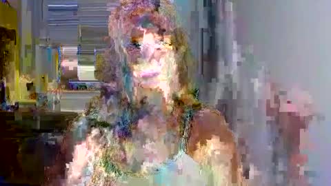 L U N A  online show from October 24, 7:05 am