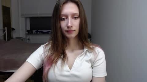 L U N A  online show from January 7, 6:38 am