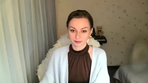 lunaa_bluee online show from November 28, 8:00 pm