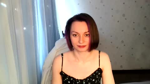 lunaa_bluee online show from June 6, 4:55 pm