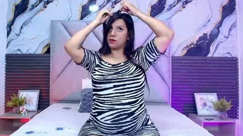 Snapshot of lunaa_rossee_ chatting on April 11, 7:51 pm Lunaa rossee online show from April 11, 7:51 pm