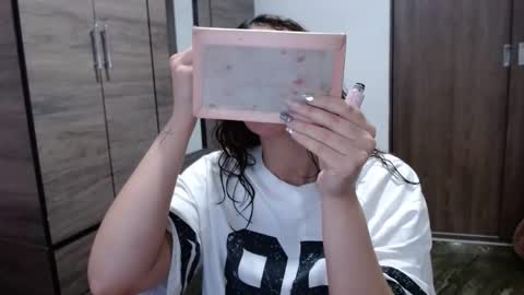 lunaa_sub online show from February 9, 4:44 pm