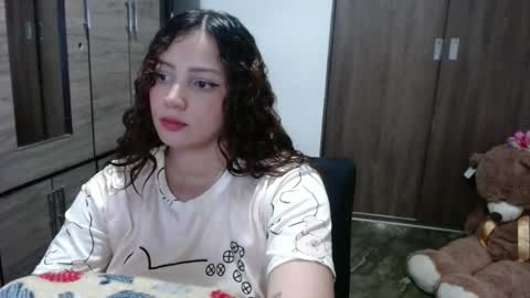 lunaa_sub online show from May 17, 12:19 am