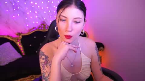 lunaamay online show from March 21, 7:24 am