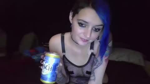 lunaandstigmata online show from January 19, 12:17 am