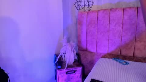 luna arias online show from June 19, 8:45 pm