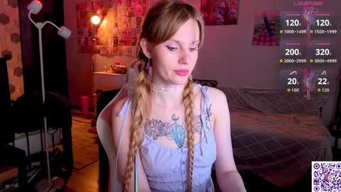 Britney online show from April 4, 7:22 pm