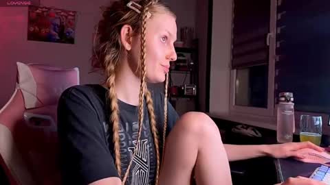 Britney online show from April 20, 9:27 pm