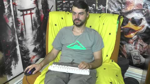 lunaflame554021 online show from April 2, 8:34 am