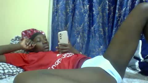 lunah_kitty online show from May 2, 6:40 am