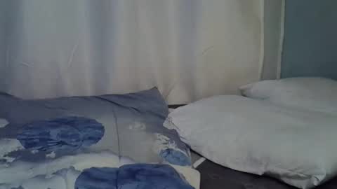 Snapshot of lunalove22_ chatting on September 15, 4:07 pm lunalove22_ online show from September 15, 4:07 pm