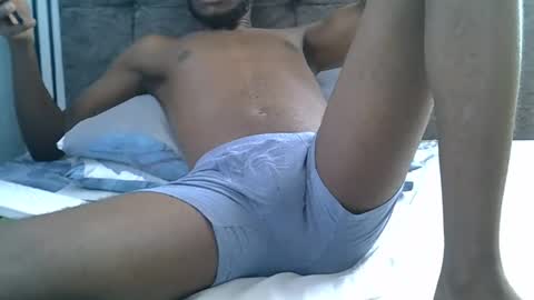 Snapshot of lunalove22_ chatting on November 18, 6:07 am lunalove22_ online show from November 18, 6:07 am