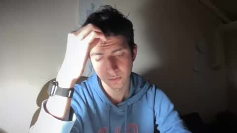 LunaPica online show from December 5, 6:59 pm