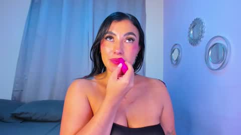 Luna  online show from March 12, 4:51 am