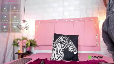 lunamorena__ online show from January 16, 7:18 pm