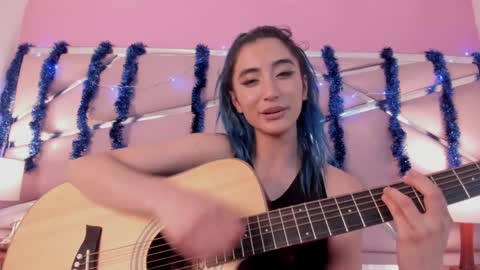Luna Page online show from December 29, 4:08 pm