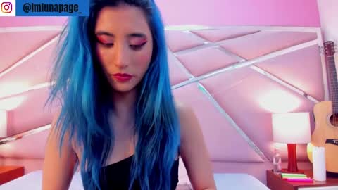 Luna Page online show from February 20, 2:46 pm