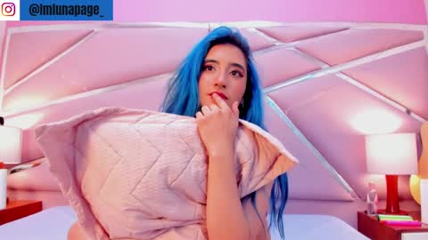 Luna Page online show from February 20, 6:02 pm