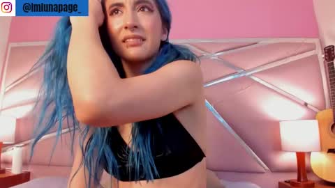Luna Page online show from March 3, 2:04 pm