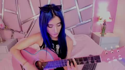 Luna Page online show from September 10, 9:26 pm