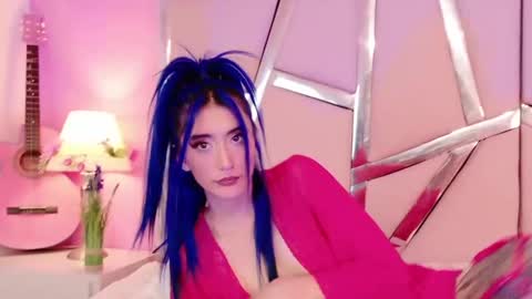 Luna Page online show from September 12, 9:04 pm