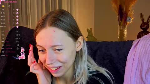 Kelly online show from December 1, 2:33 pm