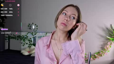 Kelly online show from March 29, 3:23 pm