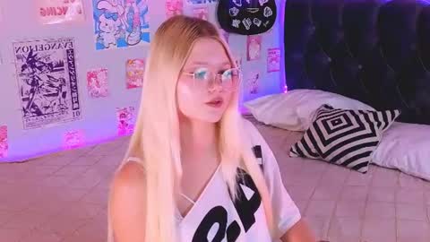 Snapshot of lunariafox chatting on July 28, 3:21 pm lunariafox online show from July 28, 3:21 pm