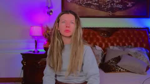 Luna Rishi online show from January 19, 6:06 am