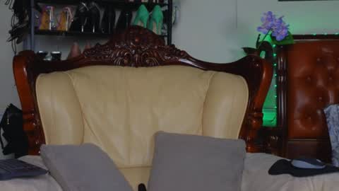 Luna Rishi online show from April 4, 6:22 am