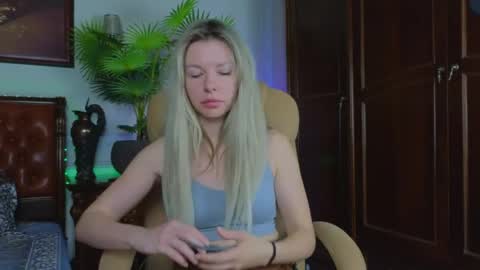 Luna Rishi online show from May 24, 5:56 am