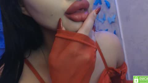 Snapshot of lunarose77 chatting on February 15, 11:25 pm Luna online show from February 15, 11:25 pm