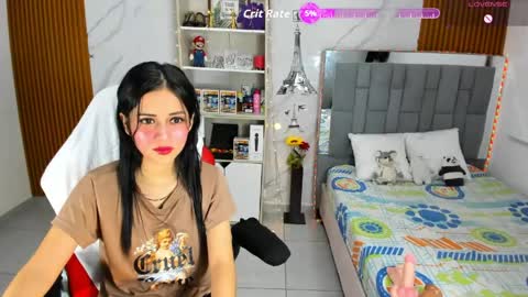Snapshot of lunascoott chatting on June 9, 1:50 am ARI online show from June 9, 1:50 am