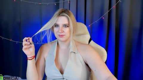 LunasShine online show from January 14, 4:07 am