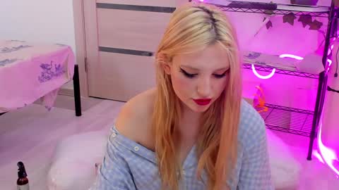 Kate online show from January 12, 6:49 am