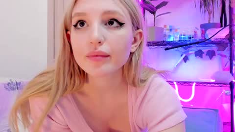 Kate online show from February 6, 6:18 am