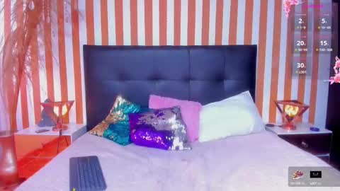 Snapshot of lunatoledo chatting on September 17, 12:40 pm Luna Toledo online show from September 17, 12:40 pm
