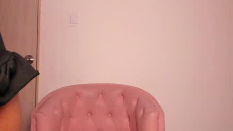 Snapshot of lunavegaa_ chatting on May 25, 9:21 pm Luna online show from May 25, 9:21 pm