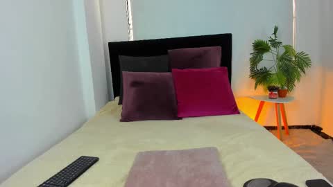 lunavelvet7 online show from September 24, 3:26 pm