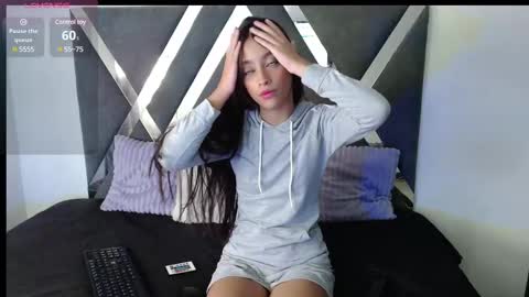 Luna online show from February 12, 4:11 pm