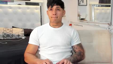 Lunay online show from November 25, 2:00 am