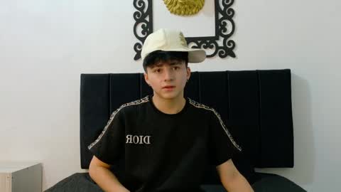 Snapshot of lunaydream chatting on June 3, 11:35 am lunaydream online show from June 3, 11:35 am