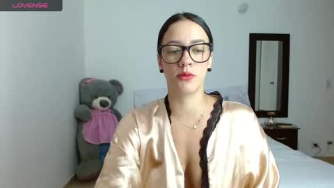 Snapshot of lunayois02 chatting on December 30, 11:59 am lunayois02 online show from December 30, 11:59 am