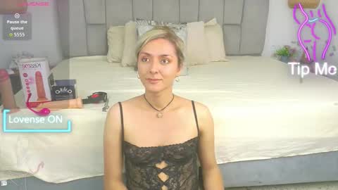 Snapshot of lunitadiva chatting on October 27, 1:59 pm lunitadiva online show from October 27, 1:59 pm