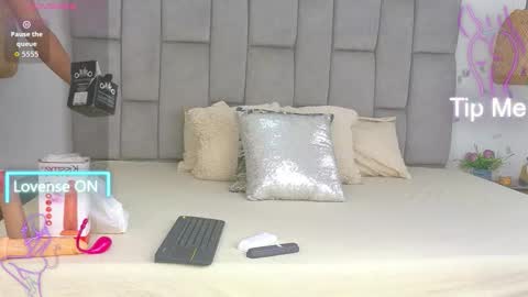 Snapshot of lunitadiva chatting on November 1, 1:24 pm lunitadiva online show from November 1, 1:24 pm