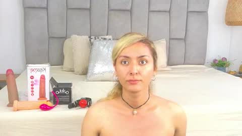 Snapshot of lunitadiva chatting on November 3, 4:08 pm lunitadiva online show from November 3, 4:08 pm