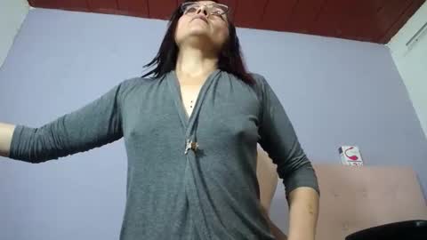 Luna Tamara online show from June 2, 6:15 am