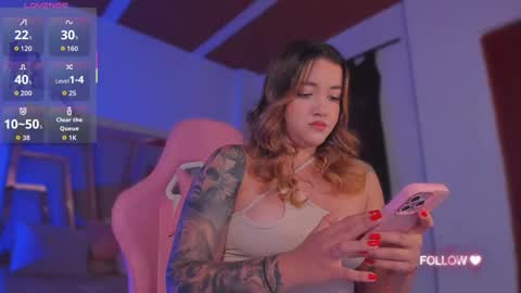 LUNA ROSE online show from November 8, 6:29 pm